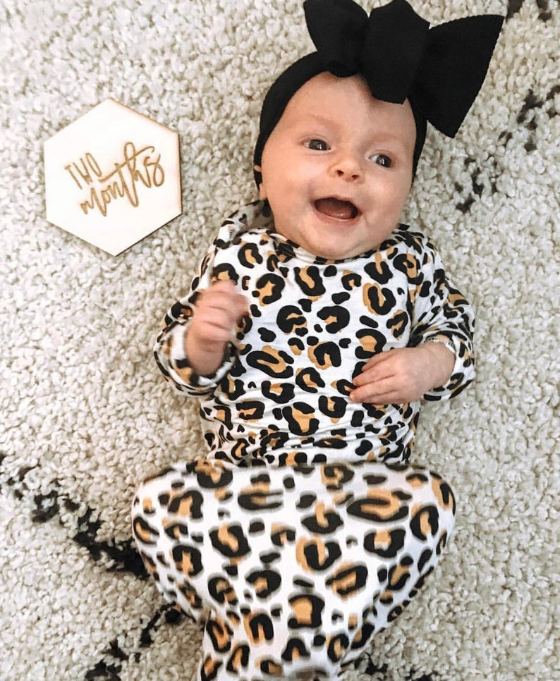 HEXAGON Wooden Monthly Milestone Baby Cards Natural Wood Keepsakes 12 month Photo Props Geometric